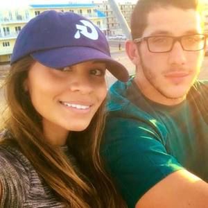 Meet your Posher, Simone